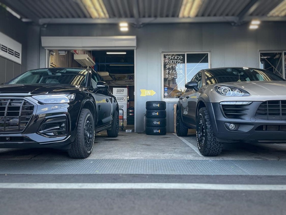 OFFROAD Macan  X  OFFROAD Q5！
