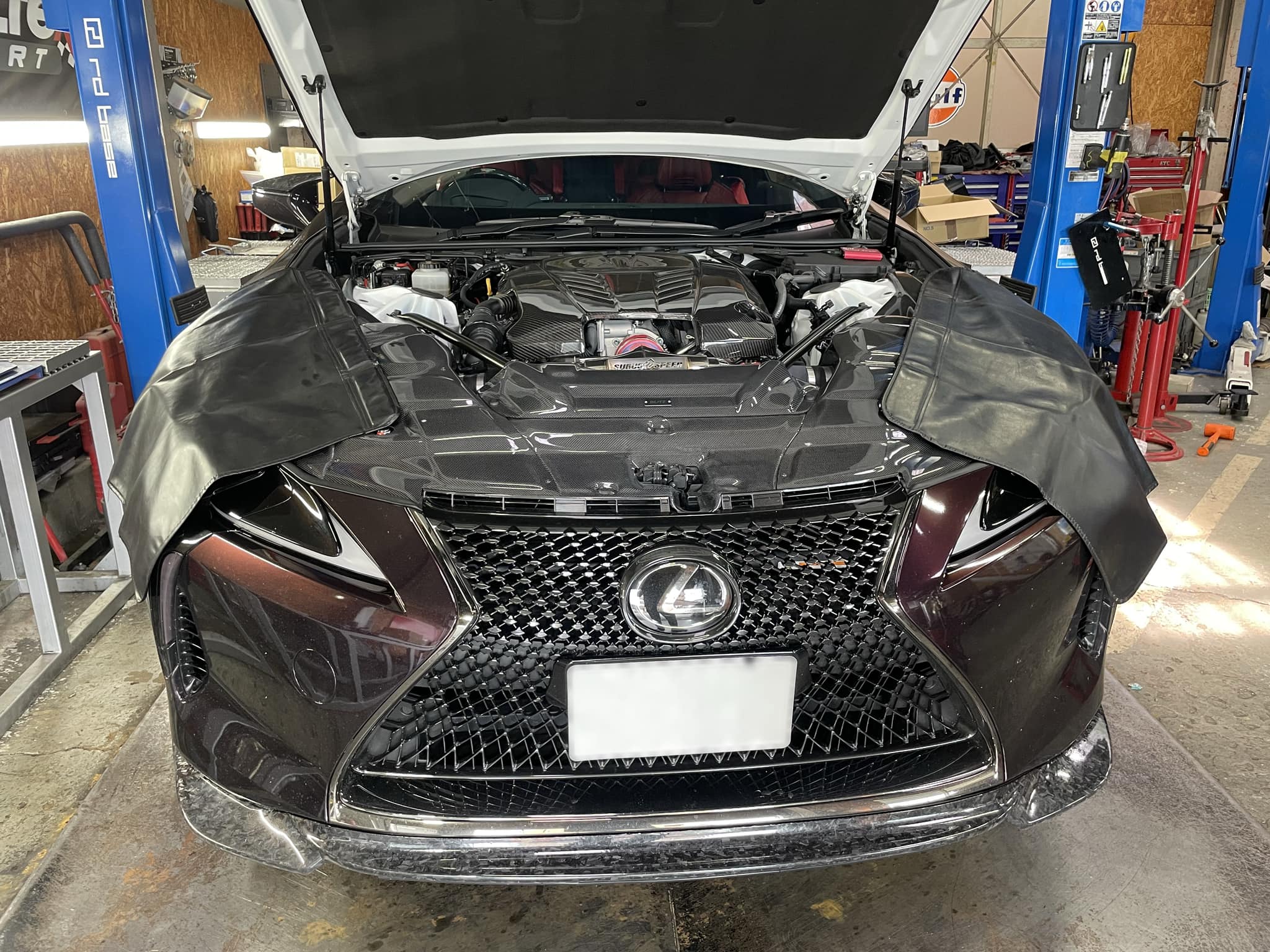 LC500  X  RSQ3！