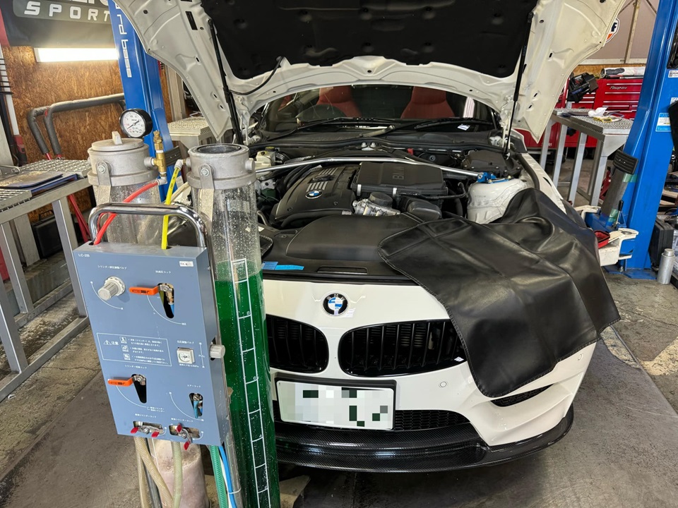 BMW Z4  X  BMW X1！
