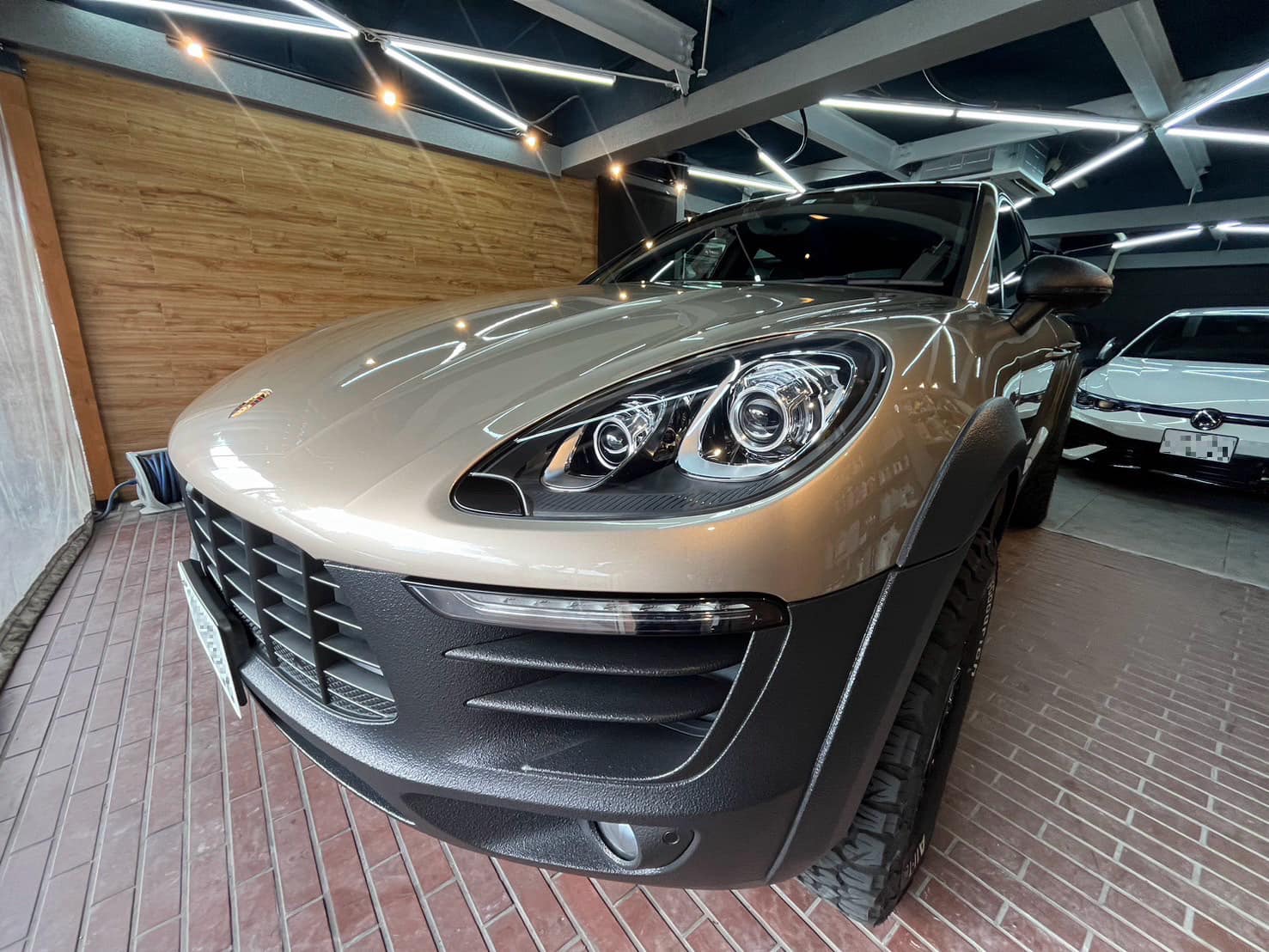 Porsche Macan！