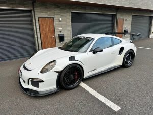 GT3RS フロントスポイラー取付！