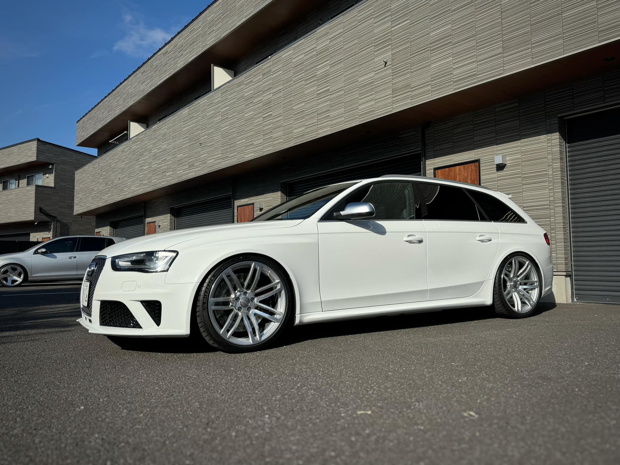 RS4  X  Rdd！