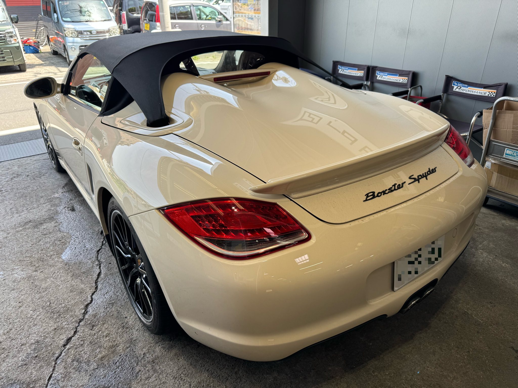 996  X  Spyder！