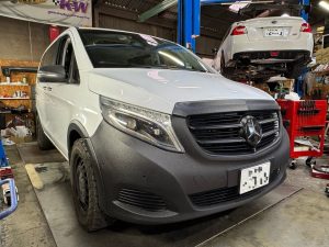 W204  X  W447！