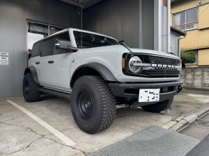 BRONCO！