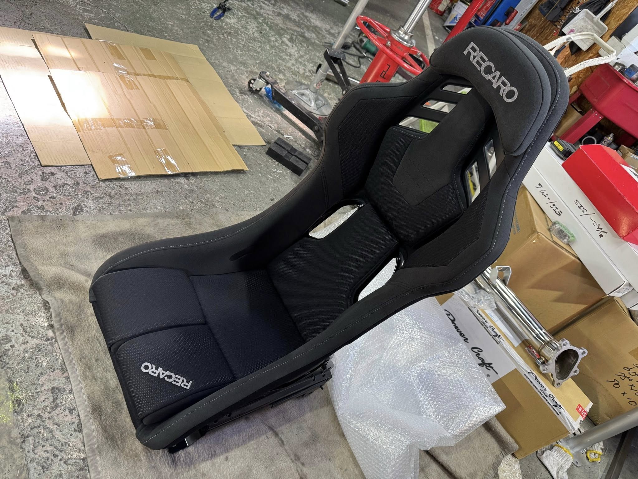 F80M3  X  RECARO RSS！