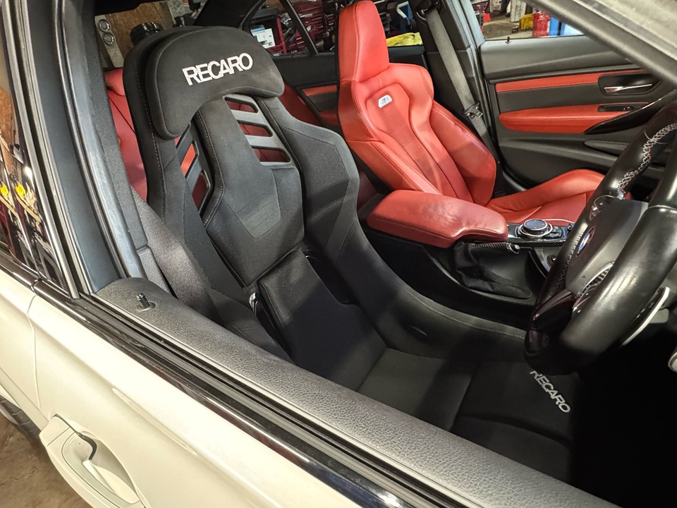 F80M3  X  RECARO RSS！