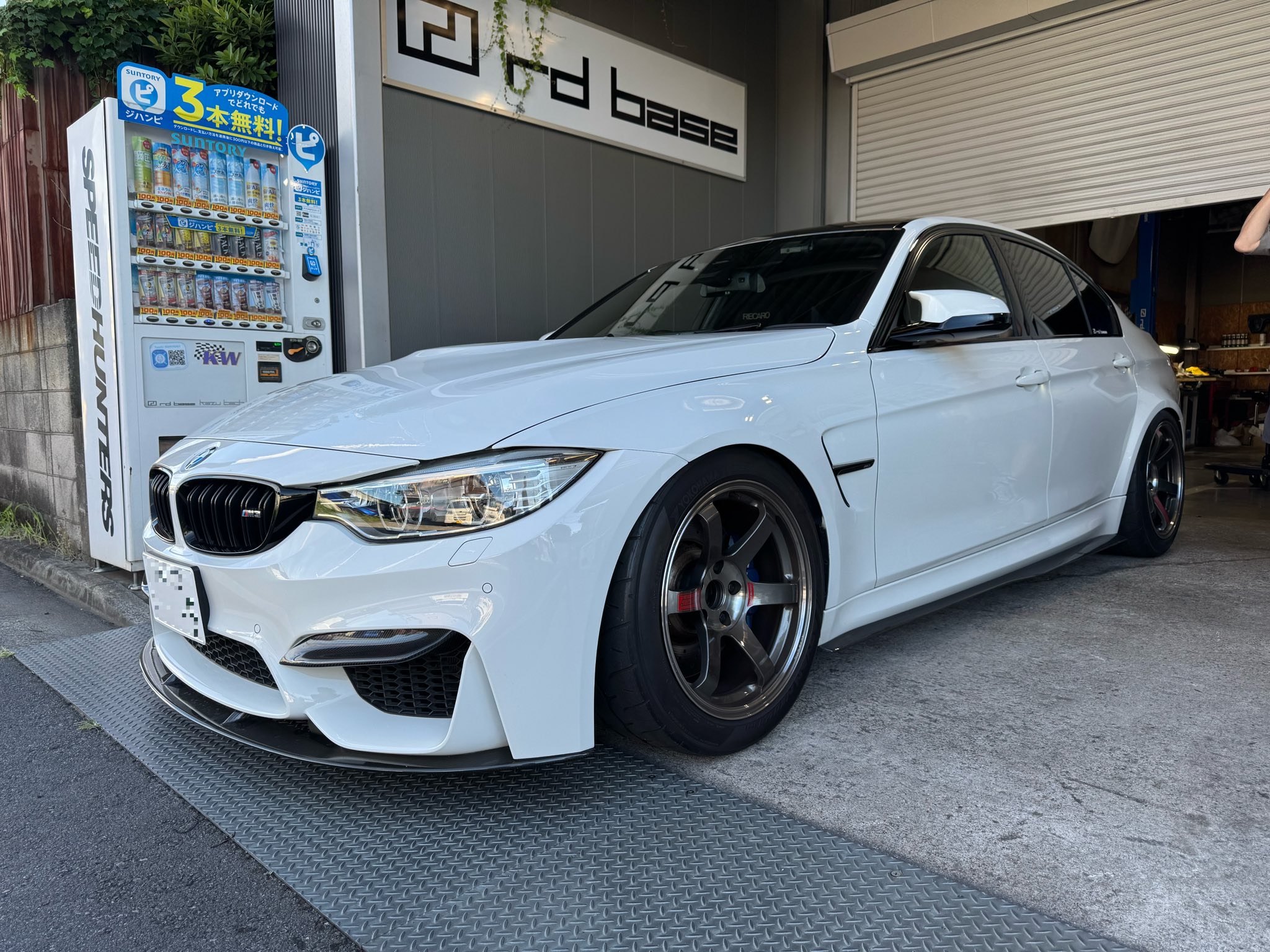 F80M3  X  RECARO RSS！