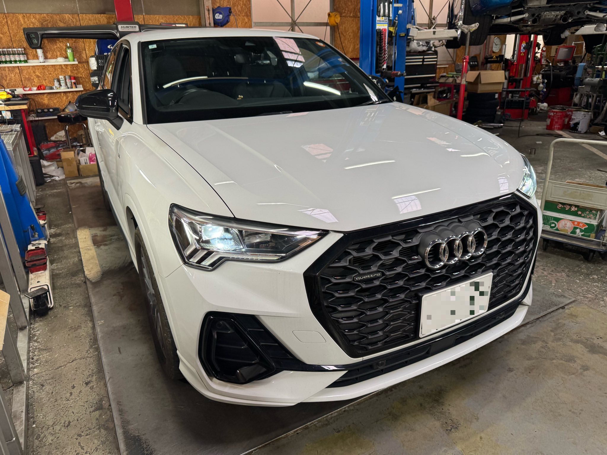 Macan S  X  Q3！