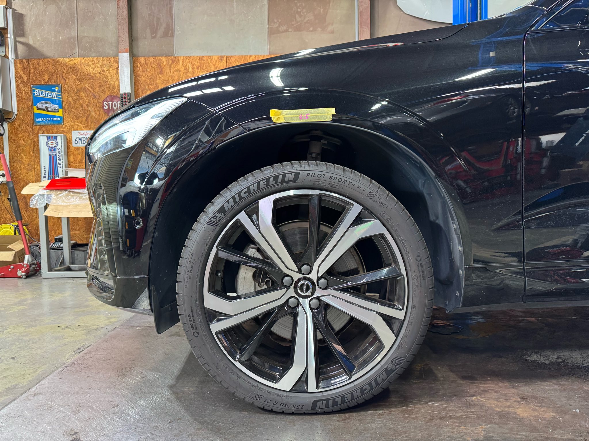 VOLVO XC60 ロアリングキット！