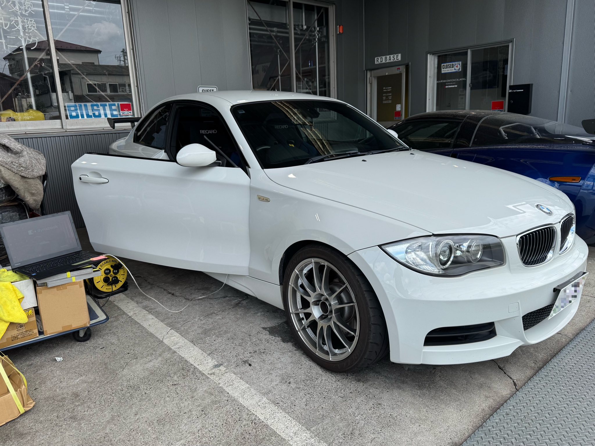 GT-R  X  135i  X  GOLF TCR！