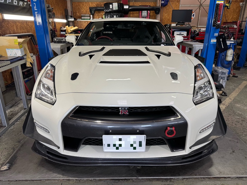 GT-R  X  135i  X  GOLF TCR！