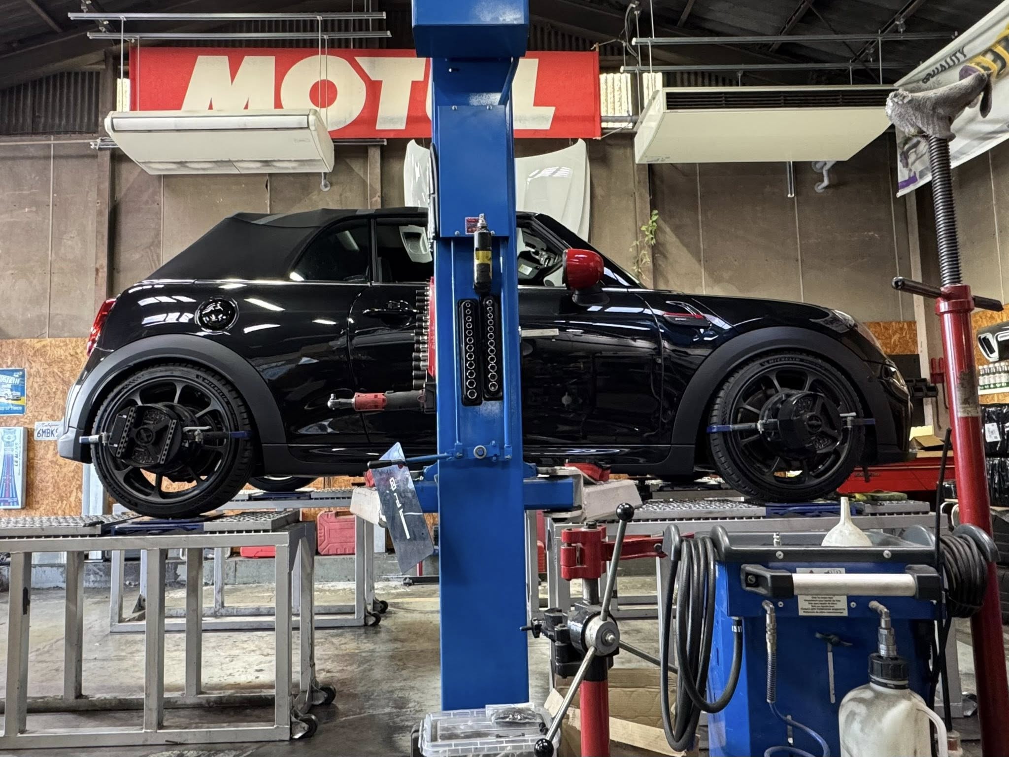CLS  X  M3  X  JCW  X  F44！