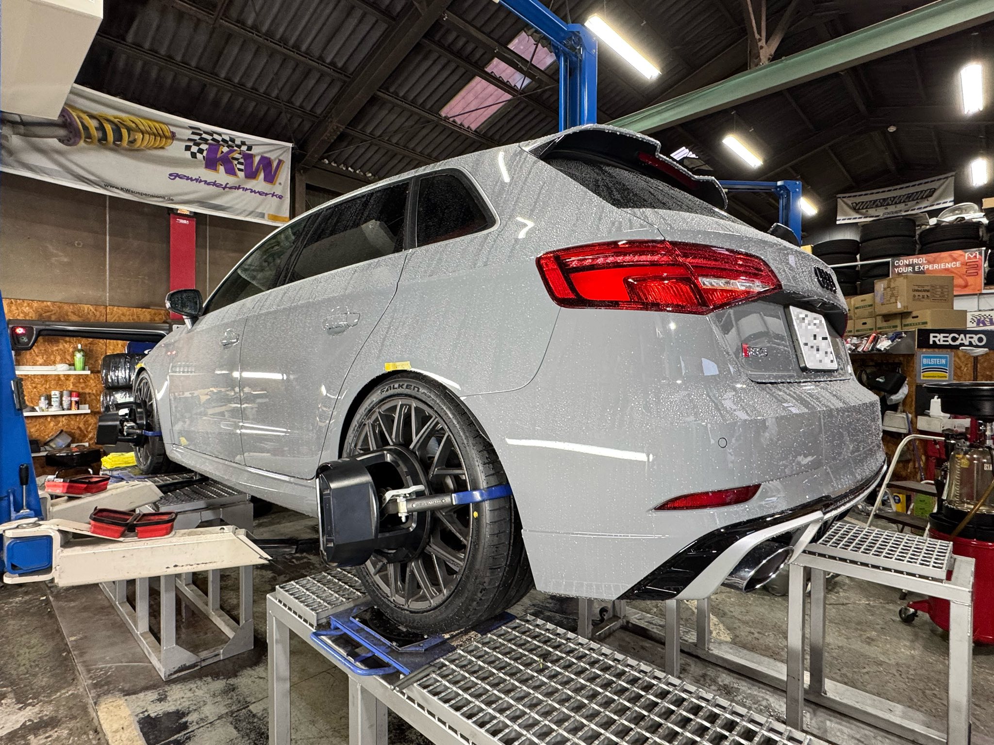RS3  X  Q4 e-tron  X  H&R！