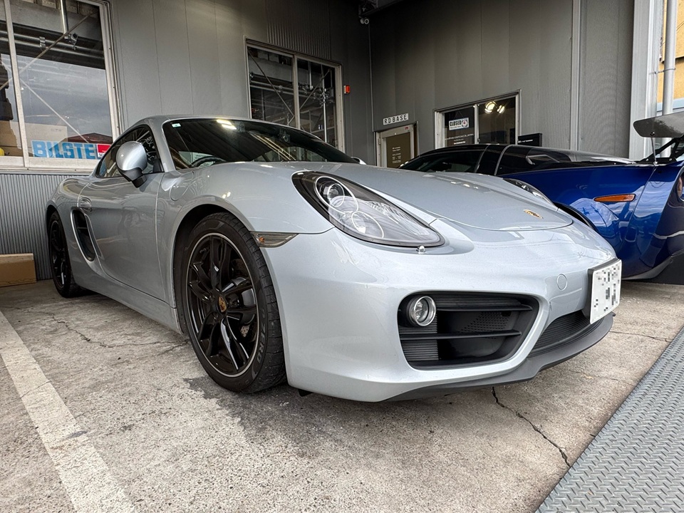 Cayman ルーフ張替作業！