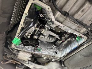 GT-R フルード交換にGTウィング入替！