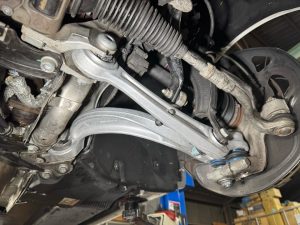 RS4  X  Cayenne  X  M2！