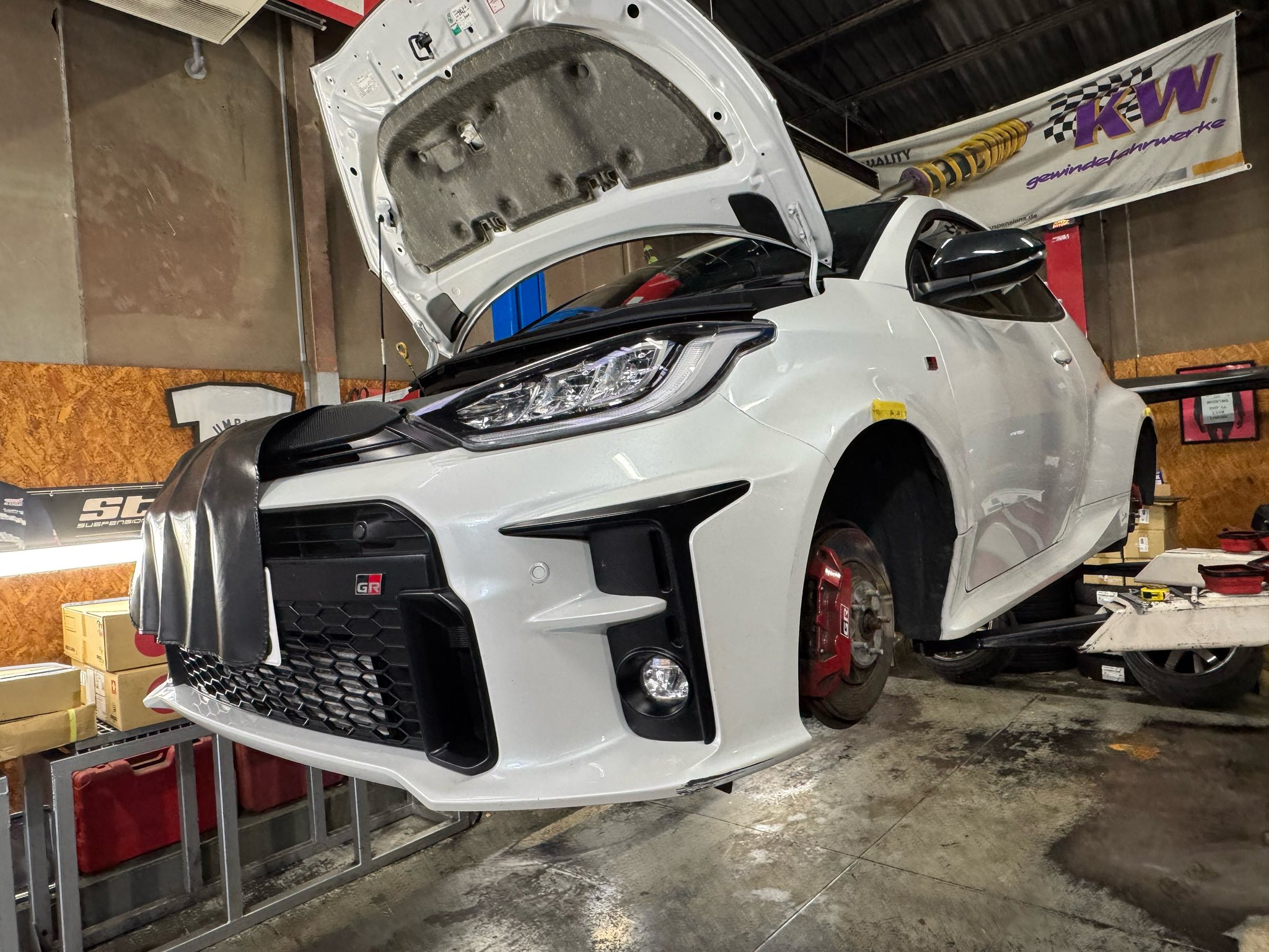 ランクル  X  GRヤリス  X  V70  X  M135i!