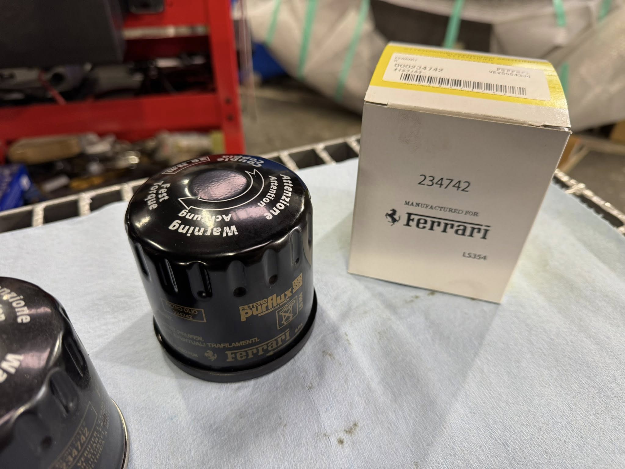 Ferrari F430 エンジンオイル交換に点検!