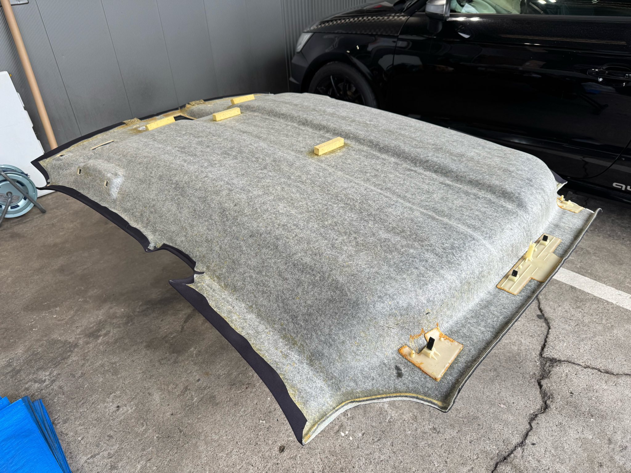 AUDI S1 ルーフ張替作業！