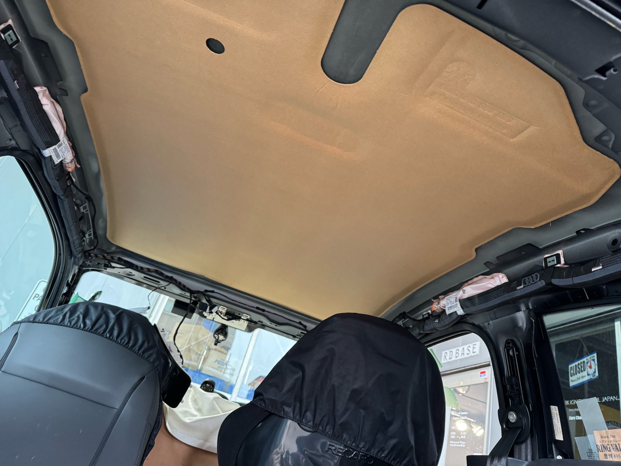 AUDI S1 ルーフ張替作業！