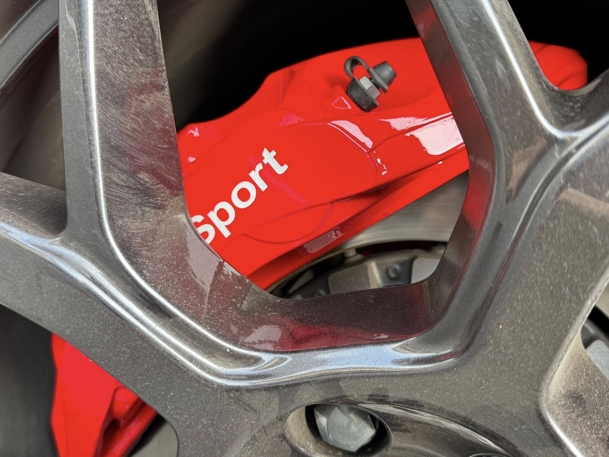 AUDI Q7 キャリパー塗装!