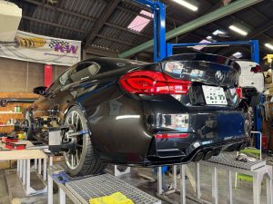 M4  X  R8  X  E250！