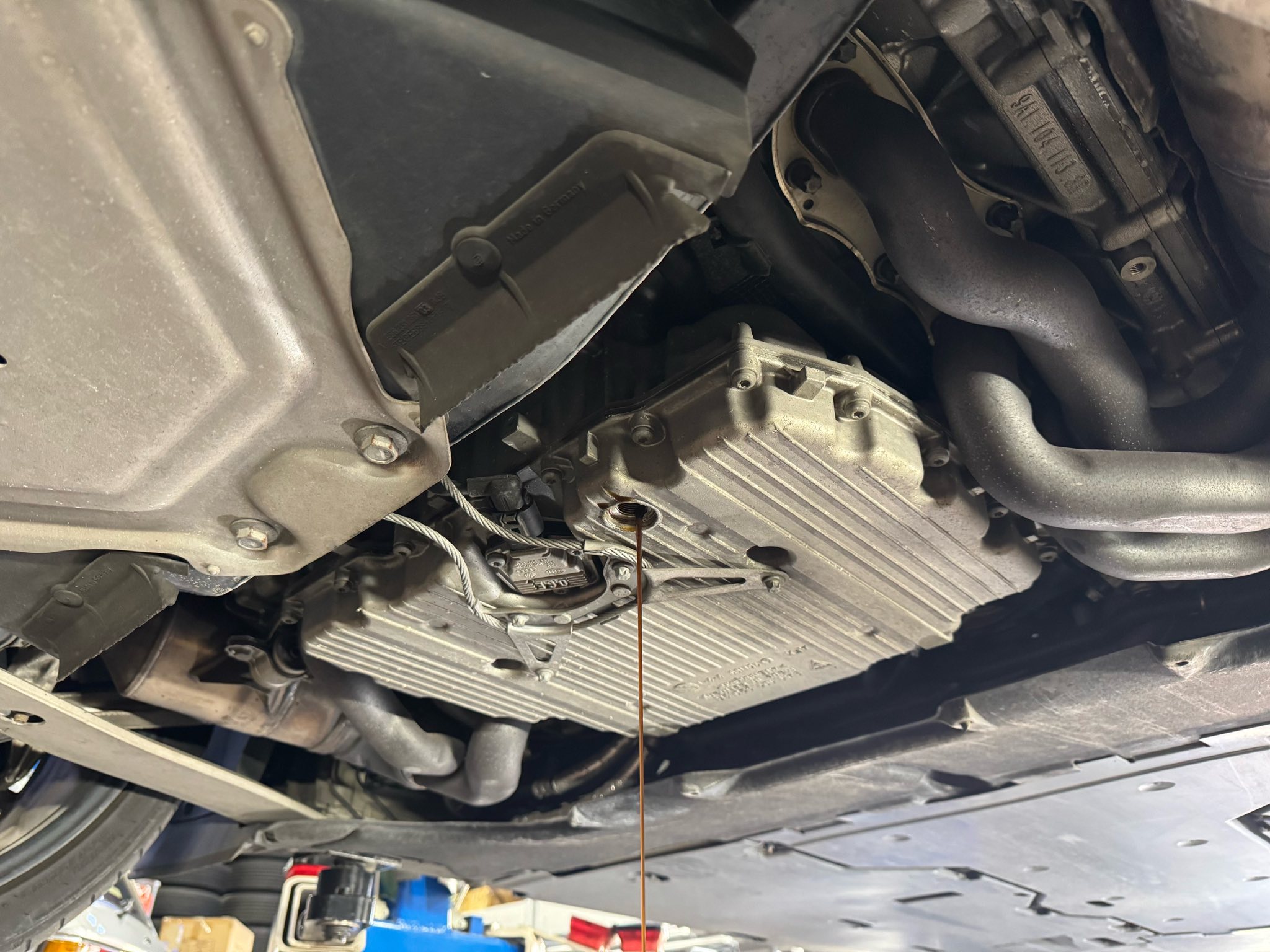 992GT3  X  Cayman R！