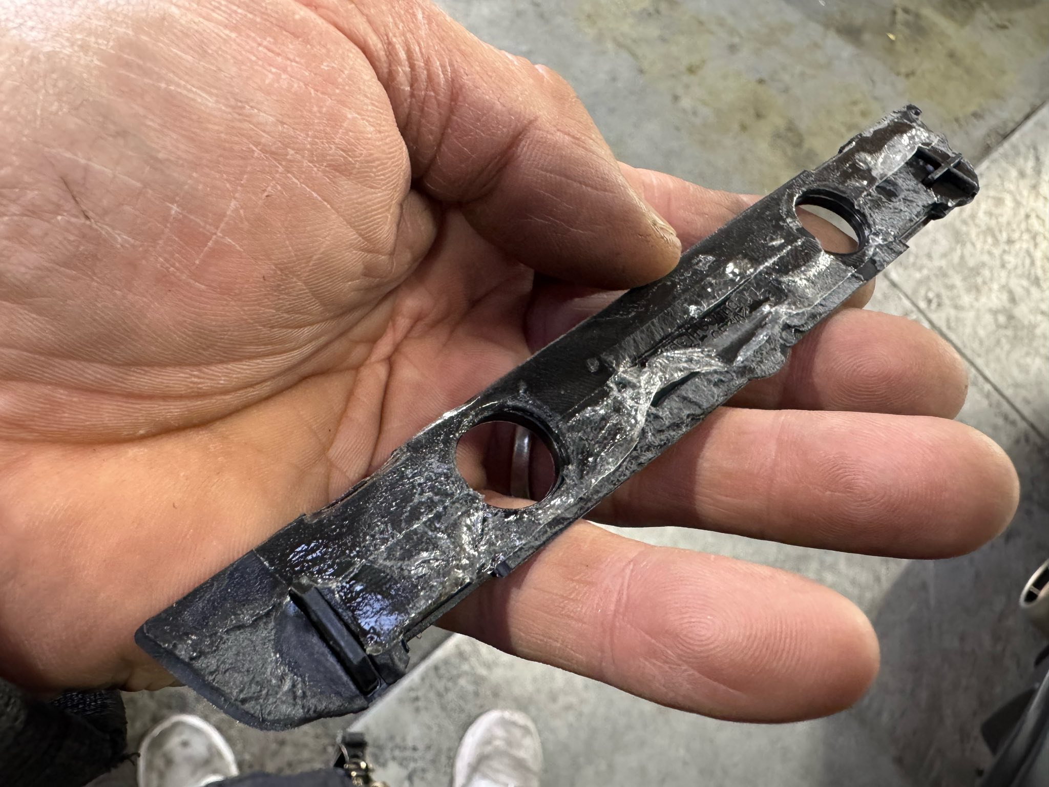 GT4RS ハイマウントステー取付!