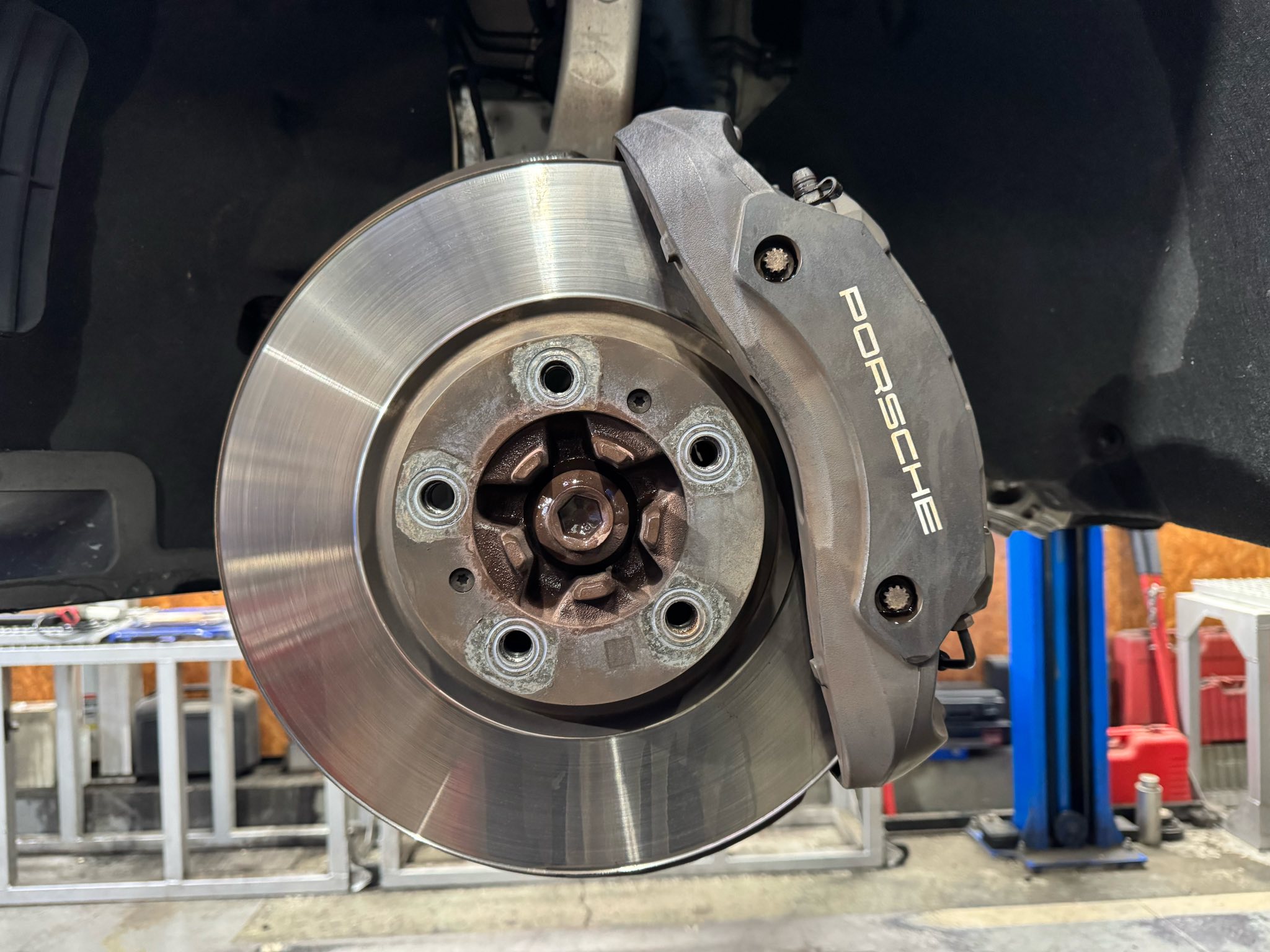 Cayenne  X  M2C  X  Tiguan！