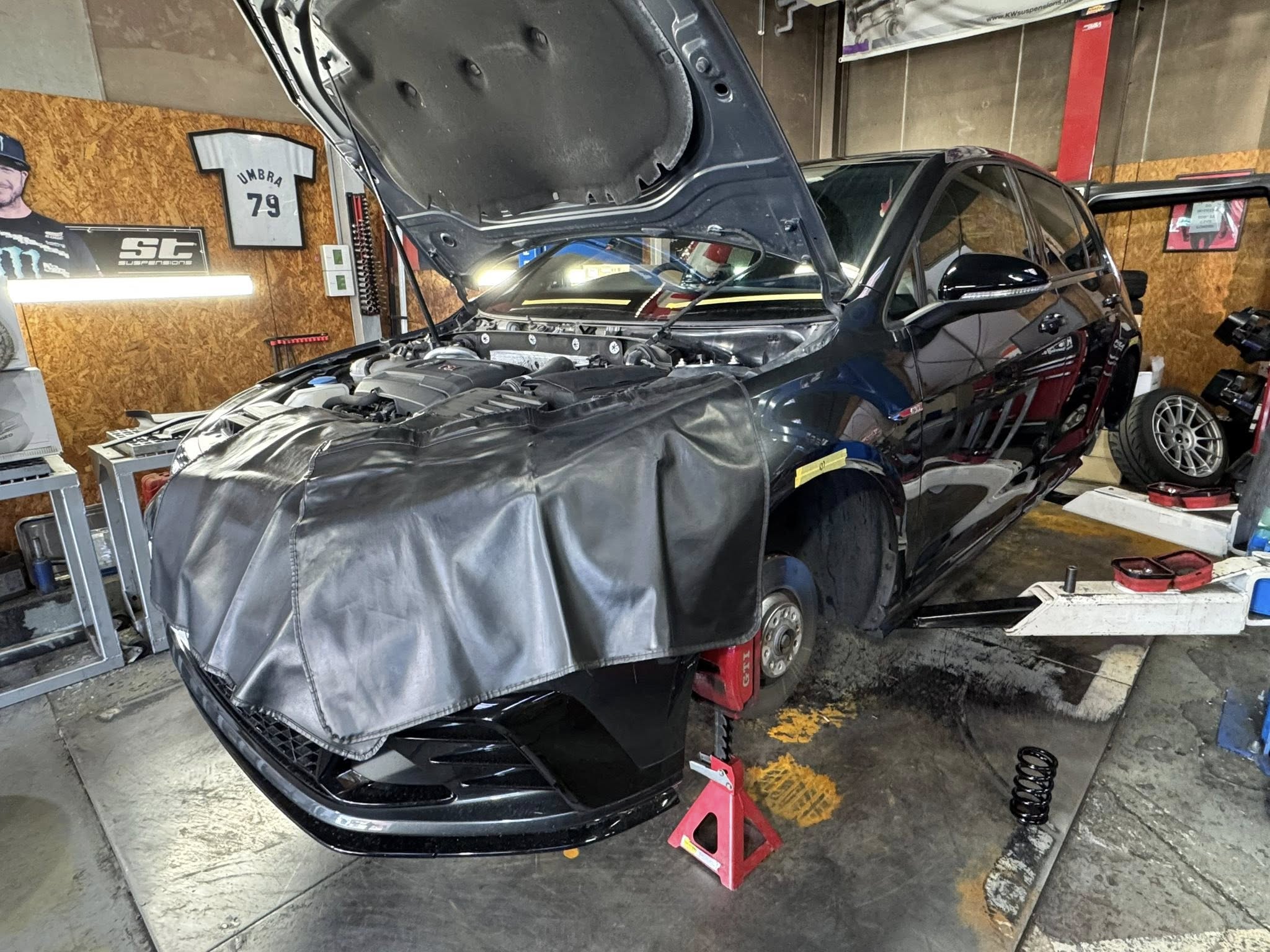 BMW F45  X  GOLF GTI！