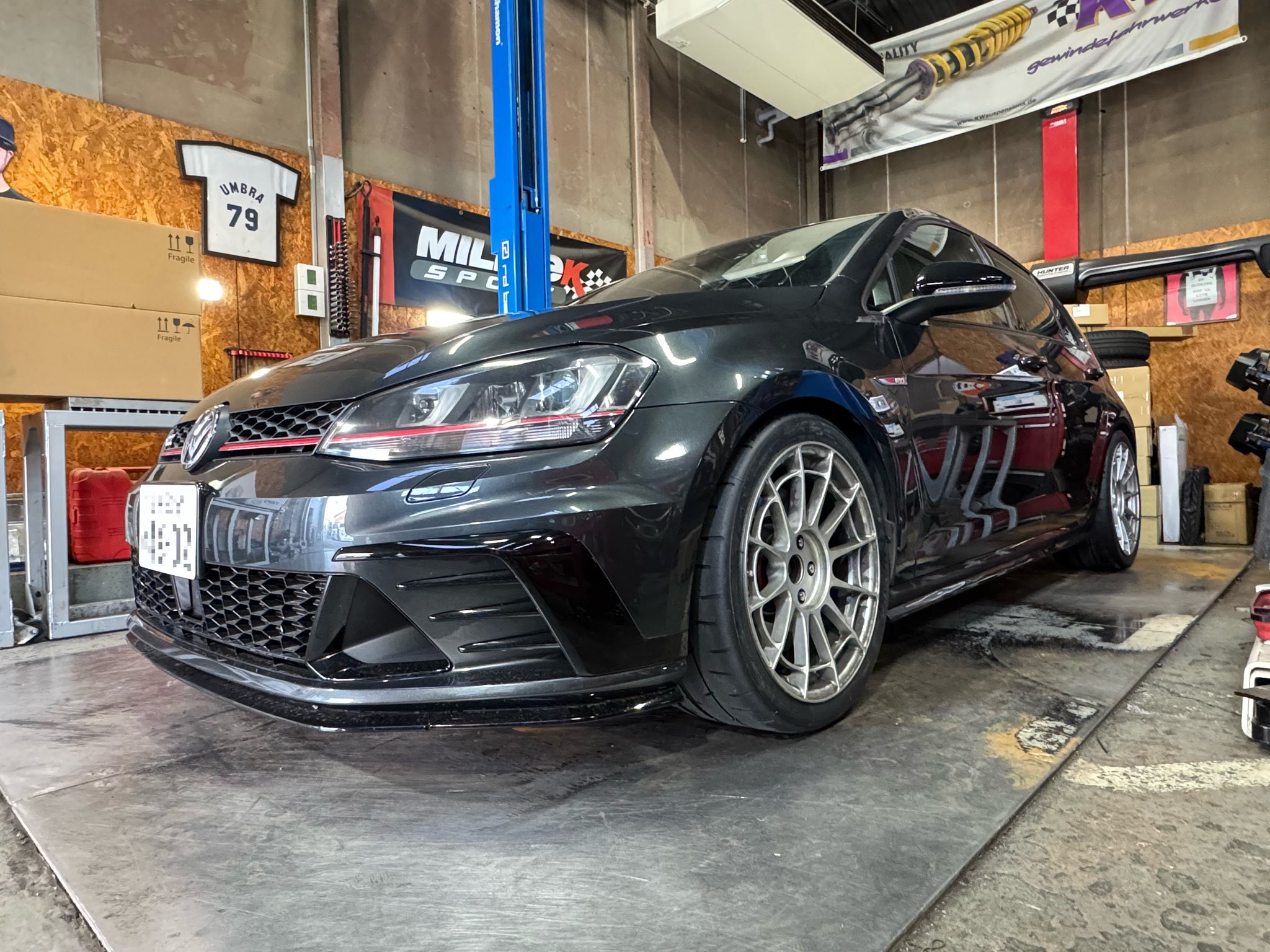 BMW F45  X  GOLF GTI！