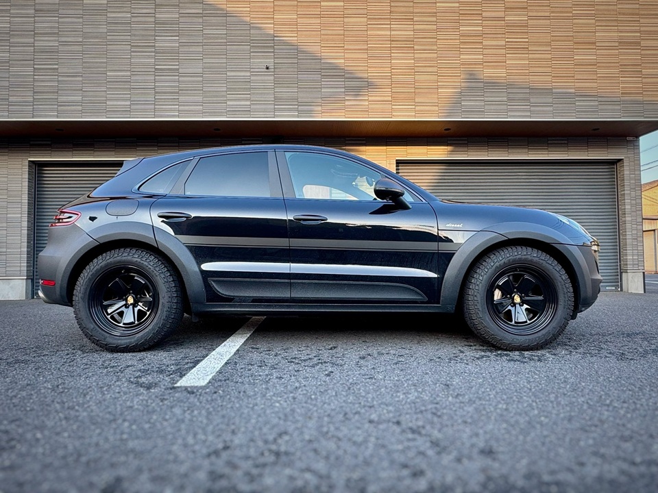 G82M4  X  Macan  X  M135i  X  RX350h！