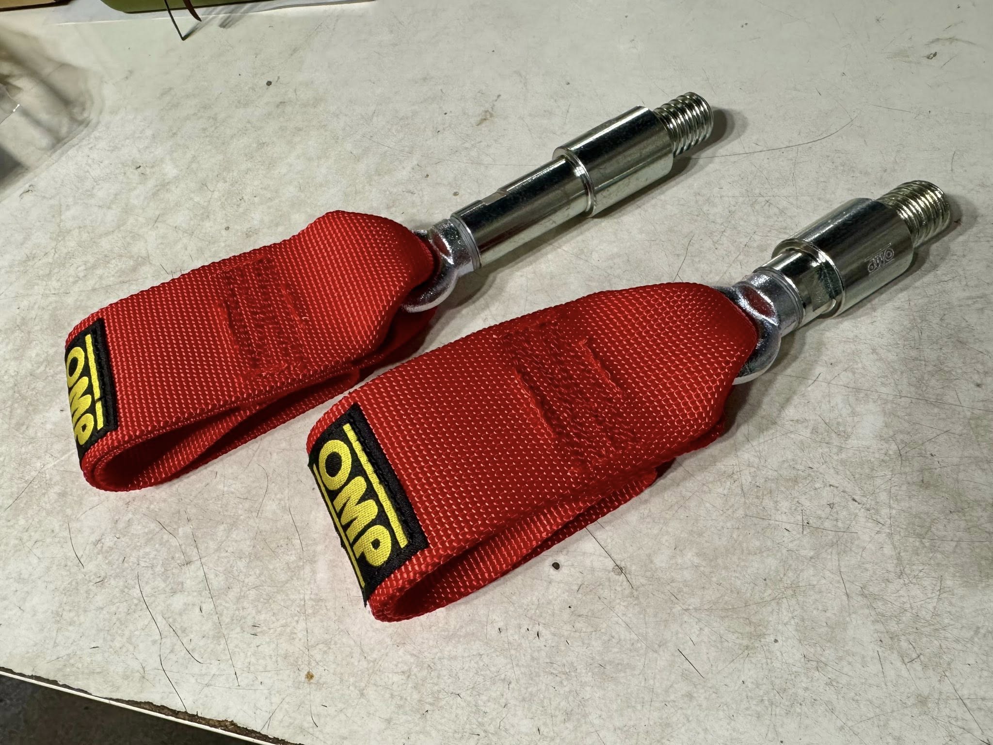 PORSCHE純正 OMPトーイングストラップ！